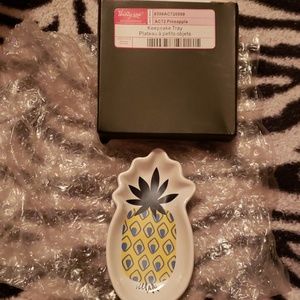 Thirty one pineapple keepsake tray